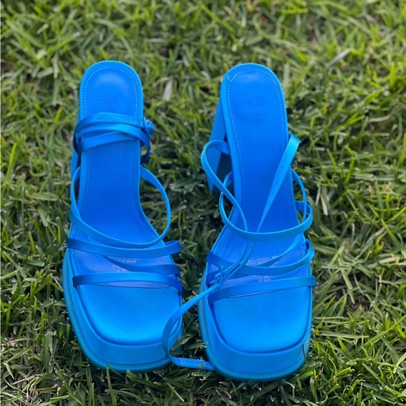 Beutiful - Picture 6 of 9